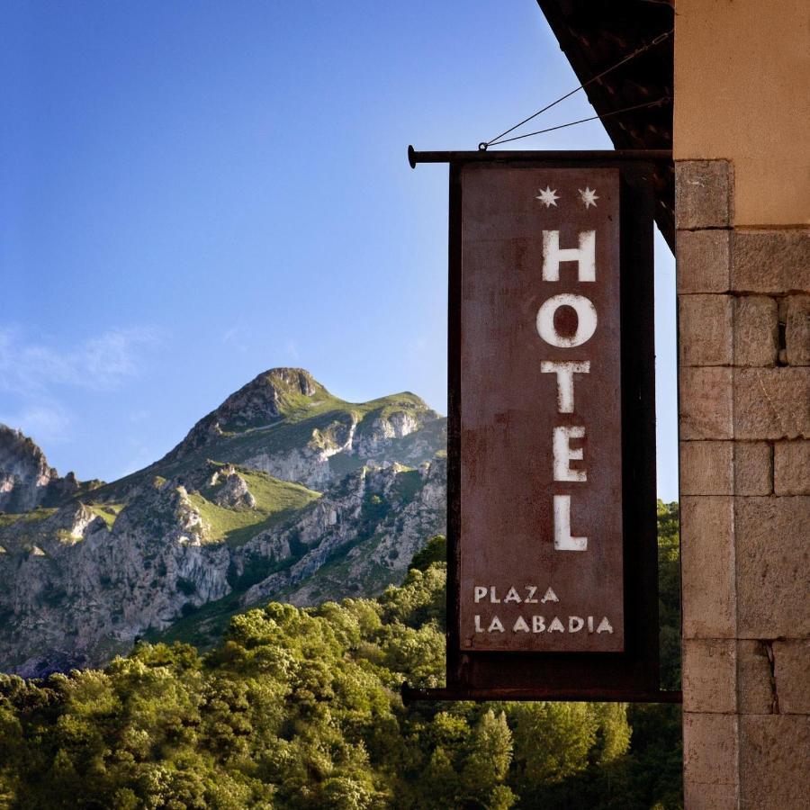 Hotel La Plaza Proaza Buitenkant foto